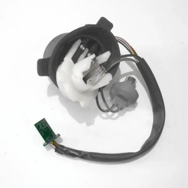 SOPORTE (SOCKET) PIEZA FARO DELANTERO TVS KING 200 (11-17) - DELUXE 2018